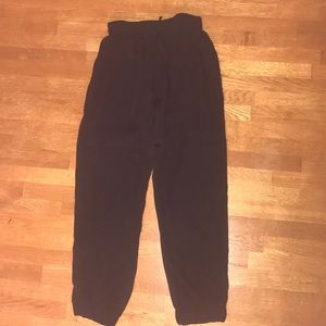 Girls size small 6/6x joggers.